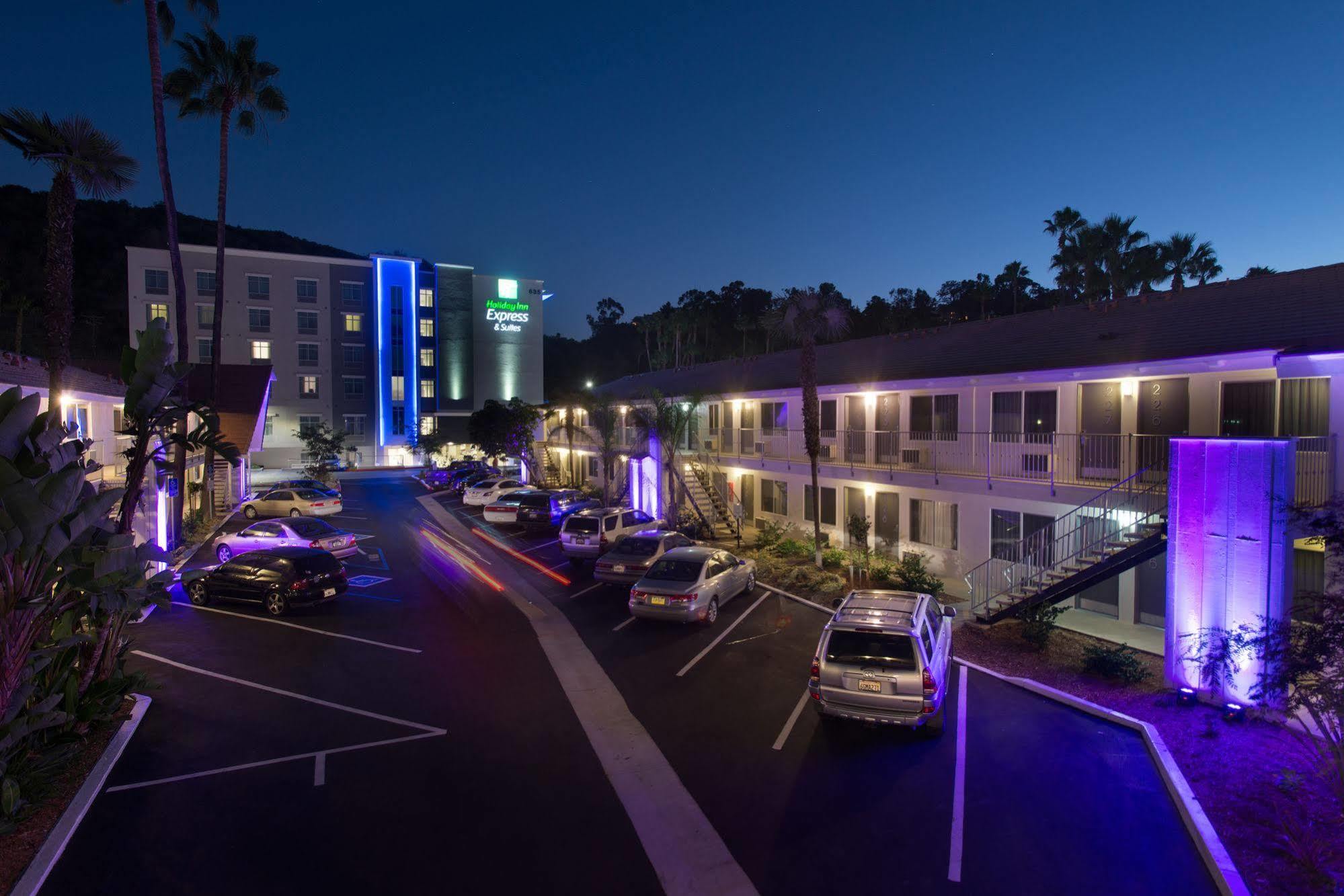 Mission Valley Hotels  Holiday Inn Express & Suites San Diego - Mission  Valley